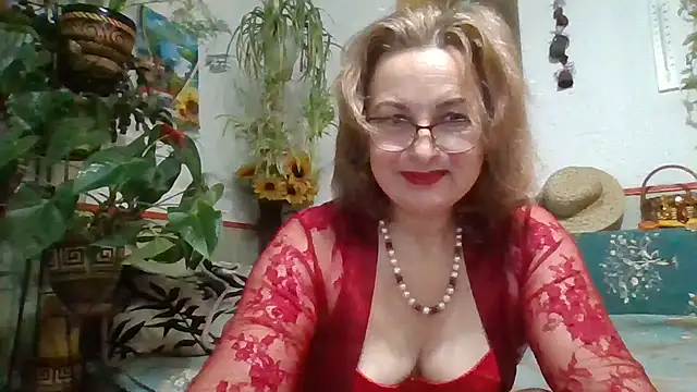 Snapshot of ZhannaLove480 chatting on 11.29.25 ZhannaLove480 online show from 11.29.25