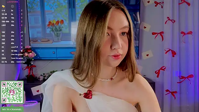 ElfredaTupy online show from 02.14.26