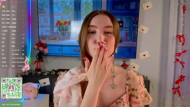 ElfredaTupy online show from 02.21.26