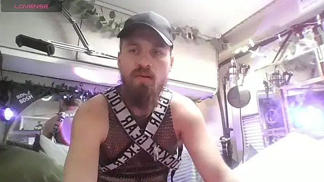 JuliCarl online show from 02.18.26