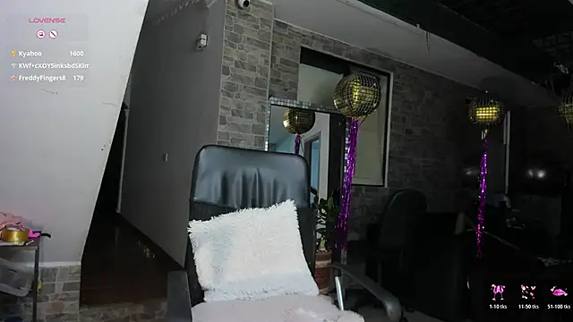  SARAI DUPONT online show from 02.03.26