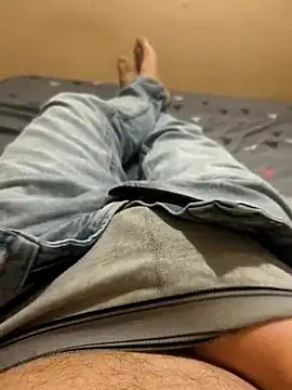 Snapshot of Normalludo0202 chatting on 11.24.25 Normalludo0202 online show from 11.24.25