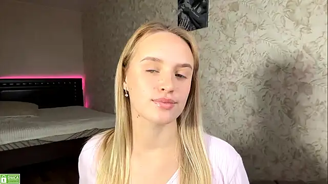 ElisabetLorney online show from 10.28.25