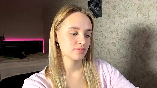 ElisabetLorney online show from 11.17.25