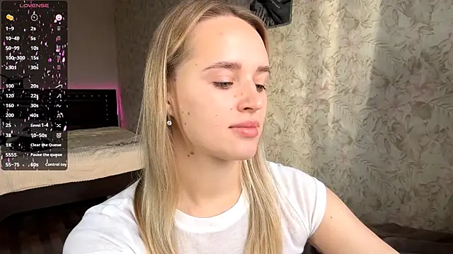 ElisabetLorney online show from 11.28.25