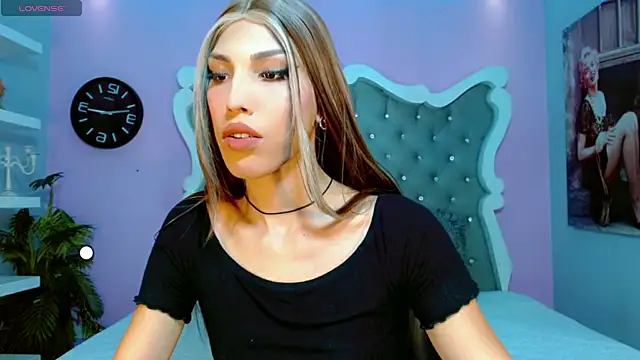 Honey Moontsts online show from 03.28.26