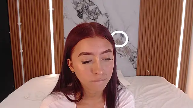 Snapshot of shena_nomy1 chatting on 10.24.25 shena nomy1 online show from 10.24.25