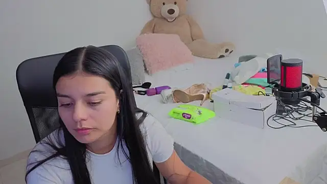 valerihouse online show from 02.22.26