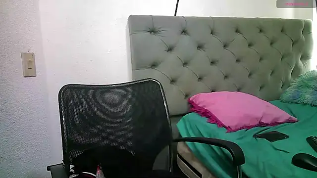 g0lden boss online show from 10.30.25