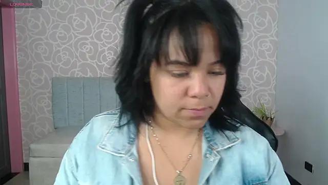 Vivi rosse ch online show from 12.05.25