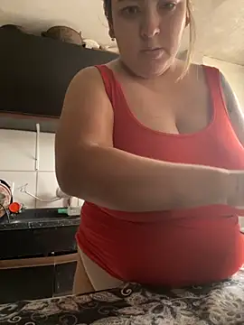 Snapshot of bruna438 chatting on 10.28.25 bruna438 online show from 10.28.25