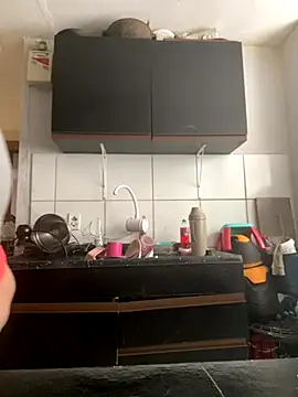 Snapshot of bruna438 chatting on 11.19.25 bruna438 online show from 11.19.25