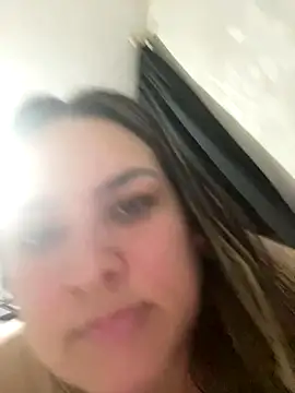 Snapshot of bruna438 chatting on 11.30.25 bruna438 online show from 11.30.25