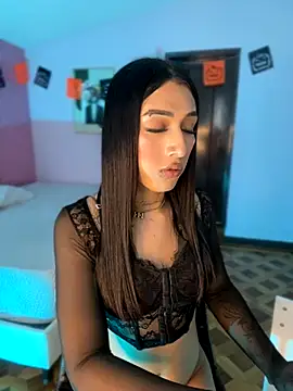 Snapshot of _Denisse444 chatting on 10.25.25 Denisse444 online show from 10.25.25