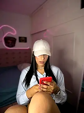 Snapshot of _Denisse444 chatting on 11.25.25 Denisse444 online show from 11.25.25