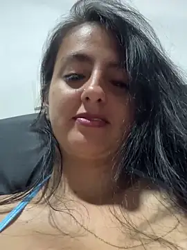 Snapshot of salo-rousee chatting on 11.02.25 salo-rousee online show from 11.02.25