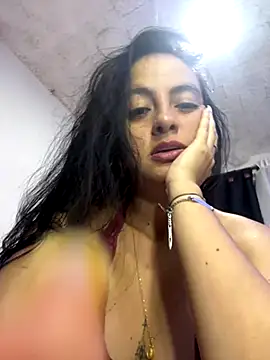 Snapshot of salo-rousee chatting on 11.20.25 salo-rousee online show from 11.20.25