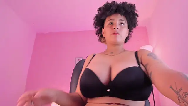 LiaaMoretzz online show from 09.25.25