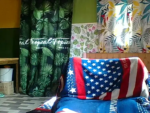 Snapshot of SEXY_METISE chatting on 11.29.25 SEXY METISE online show from 11.29.25