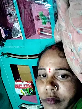 Snapshot of Pooja750 chatting on 10.24.25 Pooja750 online show from 10.24.25