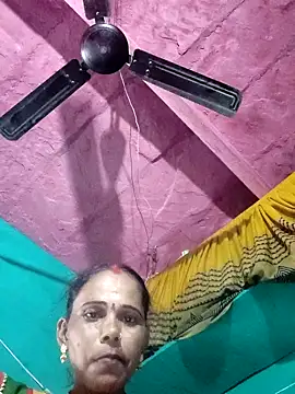 Snapshot of Pooja750 chatting on 10.25.25 Pooja750 online show from 10.25.25