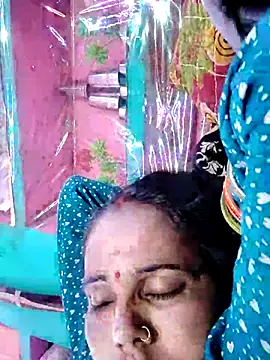 Snapshot of Pooja750 chatting on 10.27.25 Pooja750 online show from 10.27.25