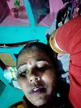 Snapshot of Pooja750 chatting on 11.02.25 Pooja750 online show from 11.02.25