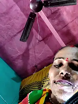 Snapshot of Pooja750 chatting on 11.04.25 Pooja750 online show from 11.04.25