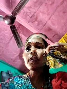 Snapshot of Pooja750 chatting on 11.19.25 Pooja750 online show from 11.19.25