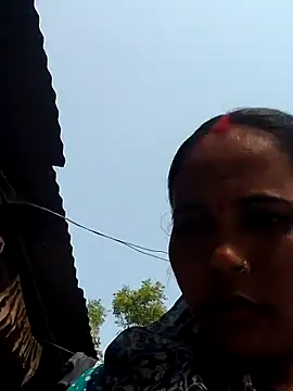 Snapshot of Pooja750 chatting on 11.27.25 Pooja750 online show from 11.27.25