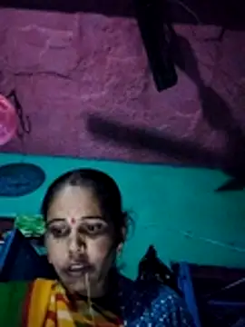 Snapshot of Pooja750 chatting on 11.28.25 Pooja750 online show from 11.28.25