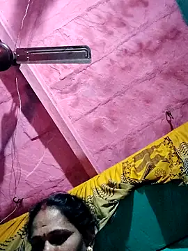 Snapshot of Pooja750 chatting on 12.03.25 Pooja750 online show from 12.03.25