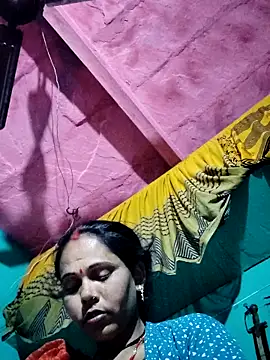 Snapshot of Pooja750 chatting on 12.13.25 Pooja750 online show from 12.13.25