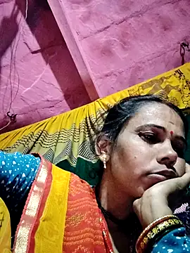 Snapshot of Pooja750 chatting on 12.15.25 Pooja750 online show from 12.15.25