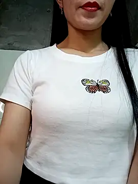 Snapshot of Vyvyy06 chatting on 12.01.25 Vyvyy06 online show from 12.01.25