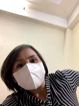 Hello Linchii online show from 09.13.25