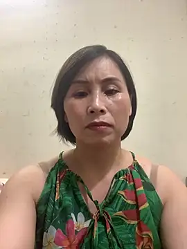 Hello Linchii online show from 09.21.25