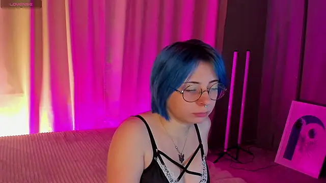 Snapshot of Penny_Stanley chatting on 10.06.25 Penny Stanley online show from 10.06.25
