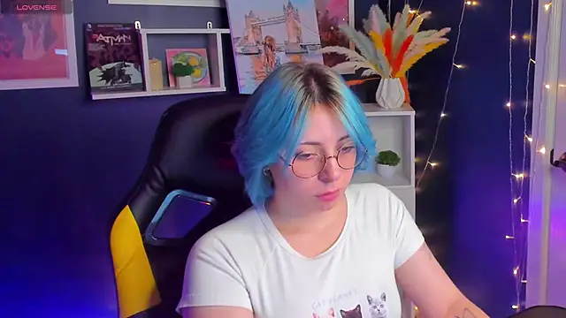 Snapshot of Penny_Stanley chatting on 10.20.25 Penny Stanley online show from 10.20.25
