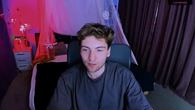 Snapshot of joseph_bear_ chatting on 01.06.26 joseph bear online show from 01.06.26