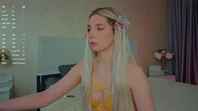  sophielov online show from 06.22.26