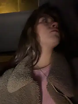 Mimiumuy online show from 12.21.25