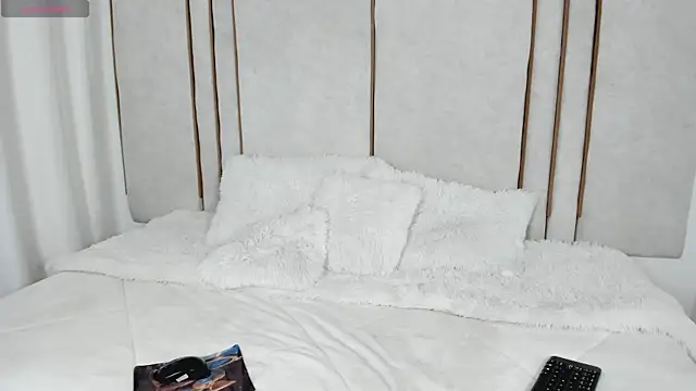 Snapshot of Lilith_dry chatting on 10.05.25 Lilith dry online show from 10.05.25