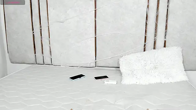 Snapshot of Lilith_dry chatting on 10.17.25 Lilith dry online show from 10.17.25