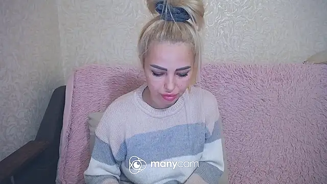 Snapshot of Sweetykitty_1 chatting on 10.06.25 Sweetykitty 1 online show from 10.06.25