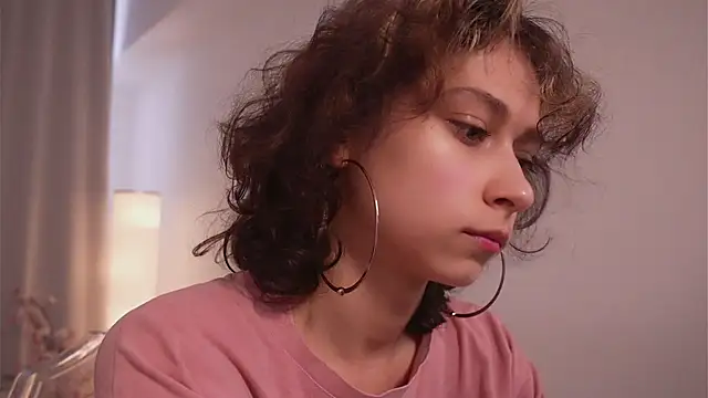 MimiLicks online show from 09.30.25