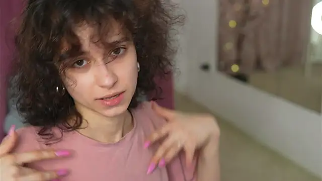 MimiLicks online show from 11.29.25