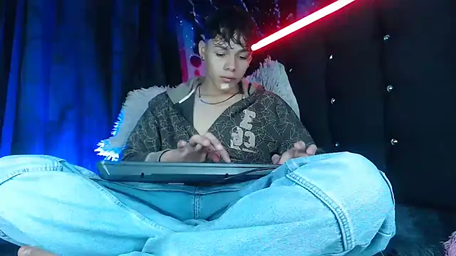 SemerHott online show from 11.20.25