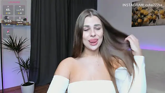 Cutie Lui  online show from 09.11.25