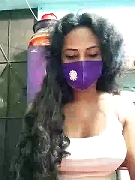 Snapshot of Anikaislam chatting on 11.12.25 Anikaislam online show from 11.12.25